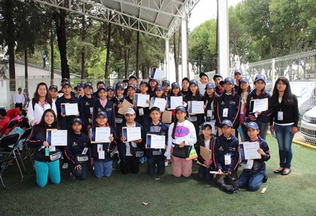 Estudiantes poblanos participan en la Convivencia Cultural 2017