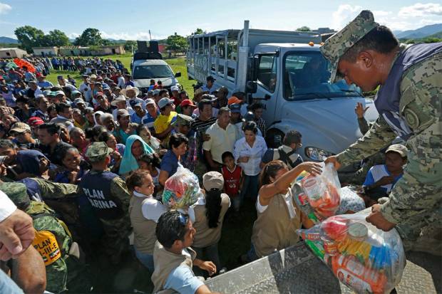 Ayuda insuficiente y politizada, denuncian en el Istmo tras sismo