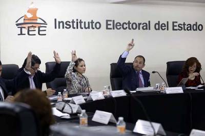 Consejeros del IEE acuden a reunión con el INE y a audiencia en el TEPJF