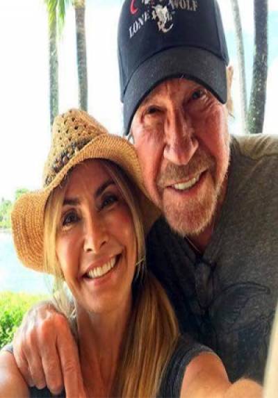 Chuck Norris dice adiós a la actuación para cuidar a su esposa enferma