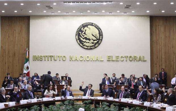 Suman 46 candidatos independientes a la presidencia inscritos ante el INE