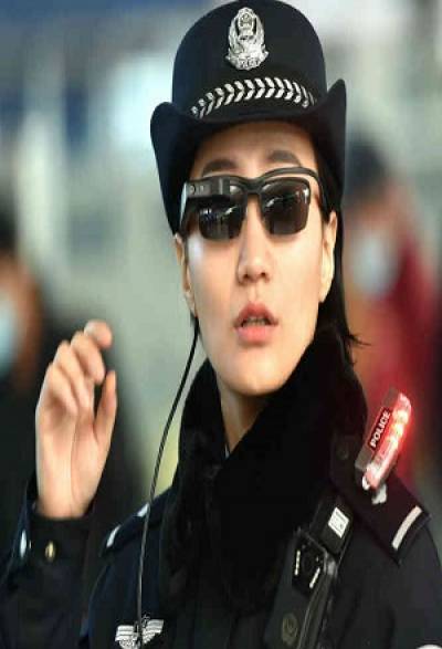 Policía de Zhengzhou, en China, utiliza gafas para reconocer a criminales