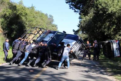 Voltean patrullas y cierran la México-Puebla por obra de SCT