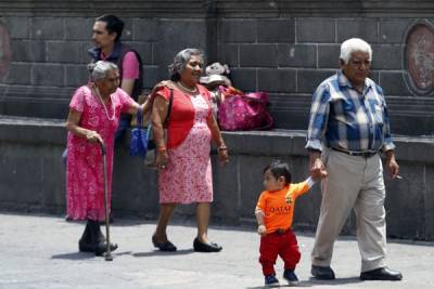 Sedesol llama a oficinas a beneficiarios de 65 y Más