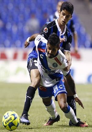 Club Puebla recibe al Querétaro en el debut de Enrique Meza
