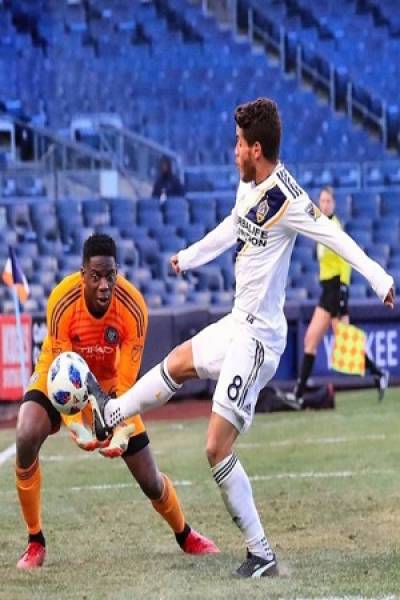 Giovani Dos Santos se lesionó y Jona mete gol en derrota del Galaxy