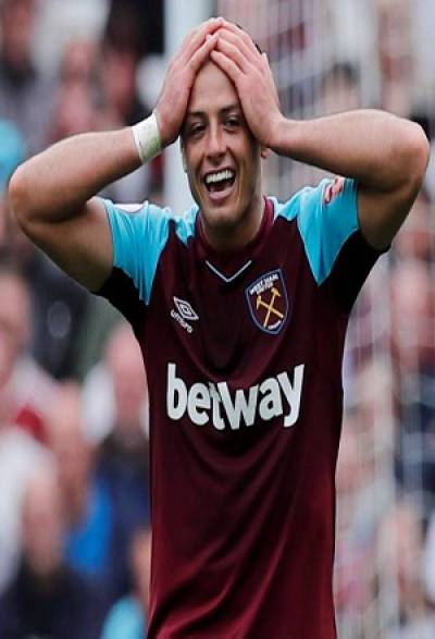 Chicharito saldría del West Ham; no figura en planes de Moyes