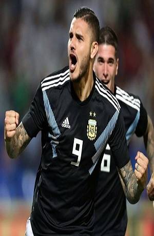 Argentina despidió al Tuca y México con otra derrota
