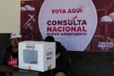 Multiplicidad de votos no invalidan consulta sobre NAIM: vocero de AMLO