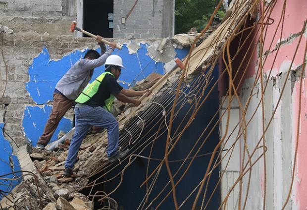 Constructores poblanos piden ser tomados en cuenta para obras de reconstrucción por sismo