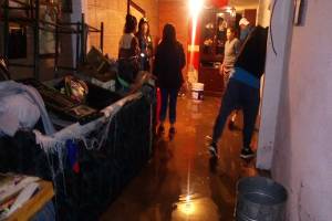 Familia perdió su vivienda tras inundación del Bulevar Carmelitas en la colonia Tres Cerritos