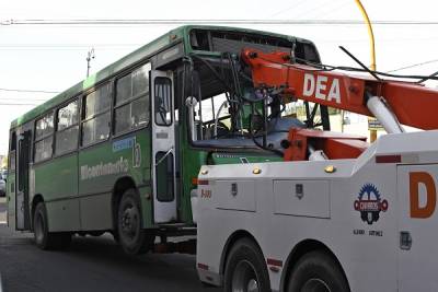 Ruta Bicentenario derribó semáforo y cámara del DERI tras colisión en San Manuel