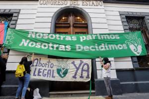 Feministas liberarán este fin de semana el Congreso de Puebla; no se legalizó el aborto