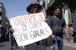 Fracasa marcha contra aumento a tarifa del pasaje en Puebla