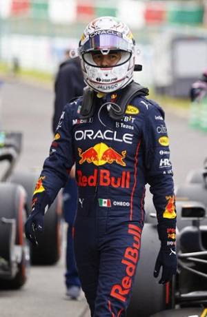 Checo Pérez, segundo en el GP de Japón y Verstappen es bicampeón de la F1