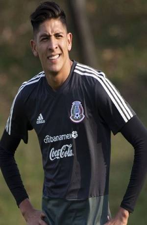 Selección Mexicana: Edson Álvarez salió lesionado del entrenamiento
