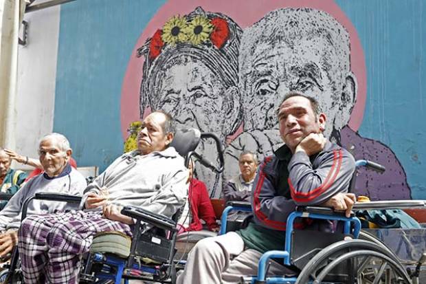 Gobierno de Puebla lanza programa de actas de nacimiento para mayores de 60 años