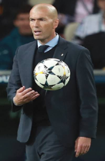 PSG tendría en Zinedine Zidane a su nuevo director técnico