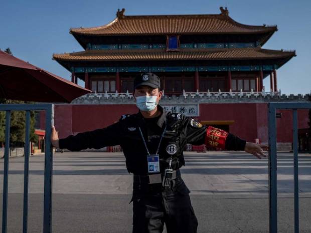 China aísla a Pekín por temor a un nuevo brote de COVID-19