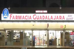 Empistolados asaltaron farmacia Guadalajara de Calzada Zavaleta