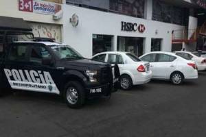 Empistolados trataron de robar cajero automático de HSBC en Calzada Zavaleta