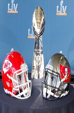 Super Bowl LV: Kansas City y Tampa Bay se enfrentan por el trofeo Vince Lombardi