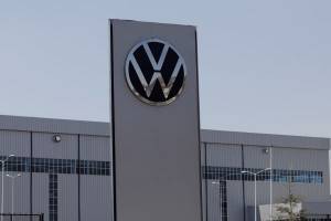 Muere obrero de VW por afectación respiratoria y su familia está hospitalizada; sin confirmar Covid-19
