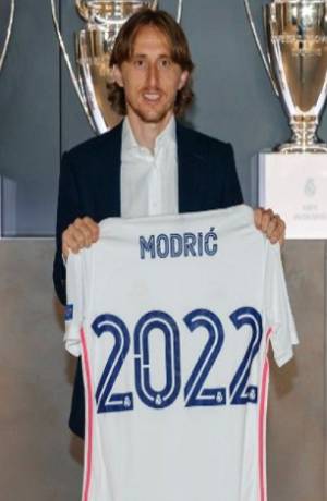 Luka Modric firma un año más con el Real Madrid