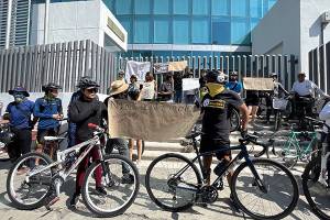 FOTOS: Exigen justicia para joven ciclista atropellado en la Recta a Cholula