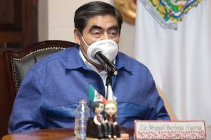 Puebla ha mantenido una estrategia firme y clara contra la COVID-19: Barbosa