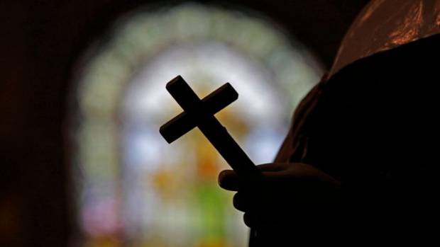 “Quisiera verte desnudita”: sacerdote a monja que violó durante 5 años