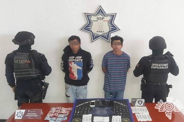SSP Puebla detiene a narcomenudista con 45 dosis de droga en Bosques de San Sebastián