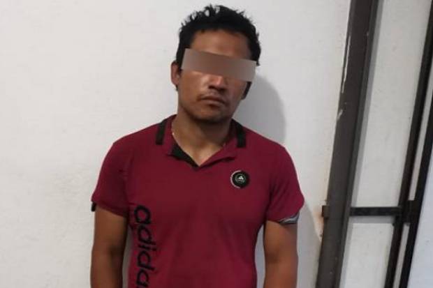 Sujeto en posesión de droga fue detenido en Xicotepec de Juárez