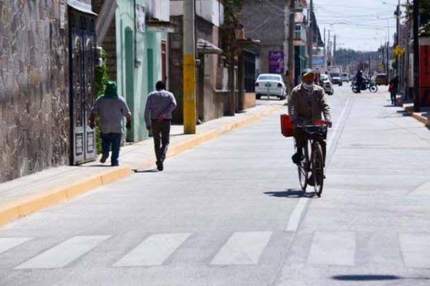 Ayuntamiento de Puebla rehabilita calles con concreto hidráulico en la zona de la CAPU