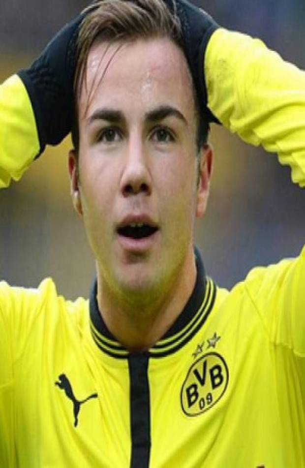 Mario Götze está fuera del Dortmund por vestir de mujer en Tik Tok