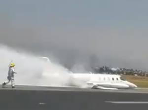 Avioneta proveniente de Cancún aterriza de emergencia en aeropuerto de Toluca