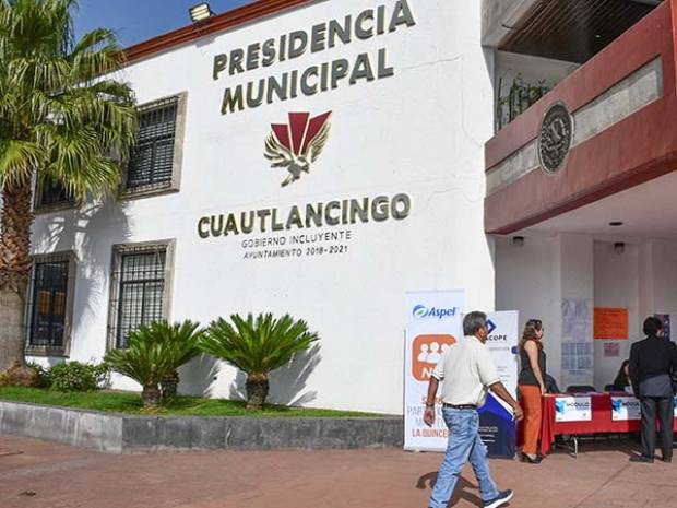 Aplicará ayuntamiento de Cuautlancingo ajustes salariales a funcionarios municipales
