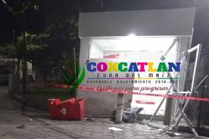 Policías de Coxcatlán evitaron a balazos robo de cajero automático