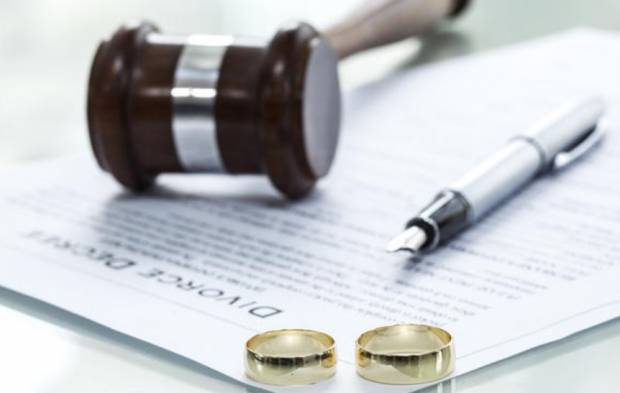 Violencia económica ya puede ser causa de divorcio: SCJN