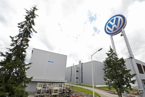 Sindicato de VW denuncia despido injustificado de un trabajador y miembro del comité