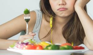Identifica los trastornos alimenticios en adolescentes