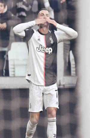 Cristiano Ronaldo anotó triplete en victoria de la Juventus