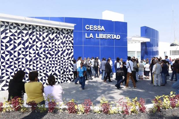 Diez CESSA serán reconvertidos para pacientes no graves de COVID-19 en Puebla