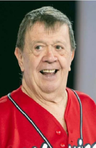 Chabelo reaparece en redes sociales y felicita a sus cuates