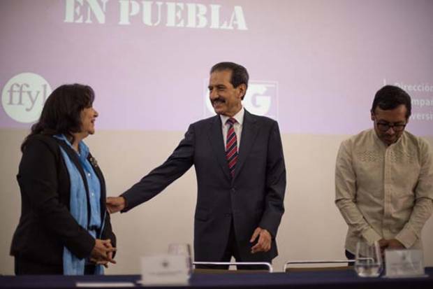 Rector de la BUAP inaugura el conversatorio &quot;Reflexiones en torno a la alerta de violencia de género en Puebla&quot;