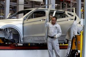 VW detiene producción de Tiguan en Puebla por falta de insumos