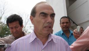 Tribunal ordena a FGR desactivar ficha roja contra Kamel Nacif: Cacho