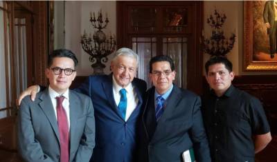 Evangelistas difundirán cartilla moral de AMLO