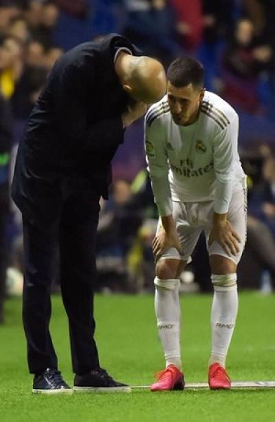 Eden Hazard estará fuera dos meses del Real Madrid