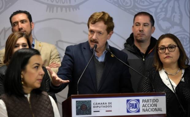 PAN reprocha a AMLO por caso Puebla y lo señala por “ambición política”